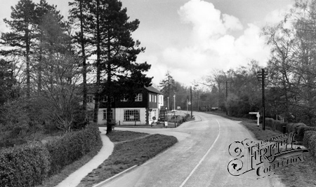 Crawley Down, Turners Hill Road c1955.